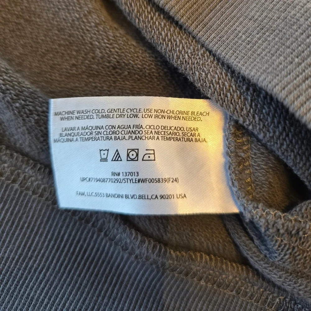 Wildfox I Wish It Was Saturday Broken Heart Sweatshirt Gray Pink WF005839 Medium - Picture 5 of 7